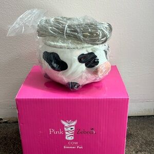 pink zebra, cow simmer pot